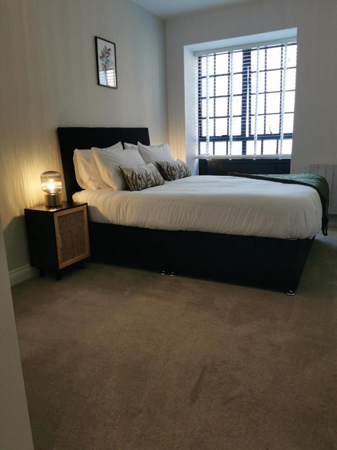 Axiom Apartment - Beautiful Stylish 2 Bed. Cheltenham Extérieur photo